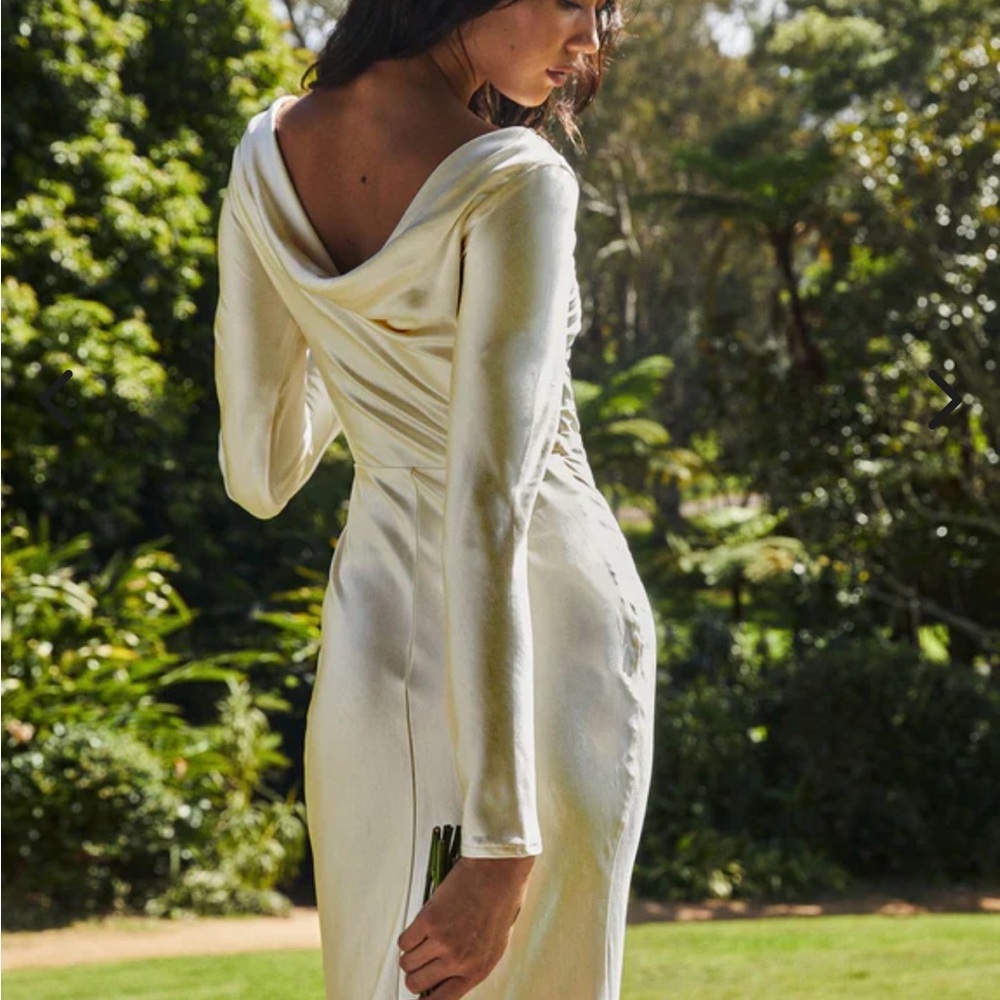 Selfie Leslie Cream Long Sleeve Dress - Picture 3 of 3